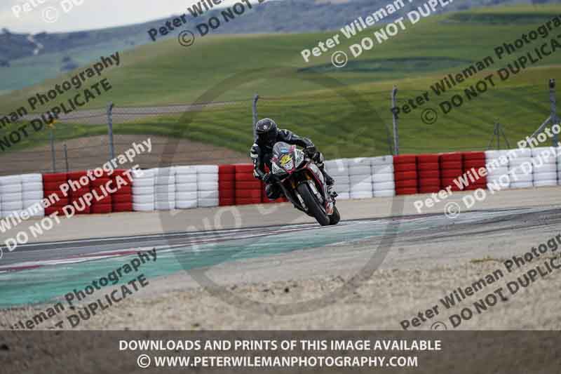 cadwell no limits trackday;cadwell park;cadwell park photographs;cadwell trackday photographs;enduro digital images;event digital images;eventdigitalimages;navarra;no limits trackdays;peter wileman photography;racing digital images;trackday digital images;trackday photos